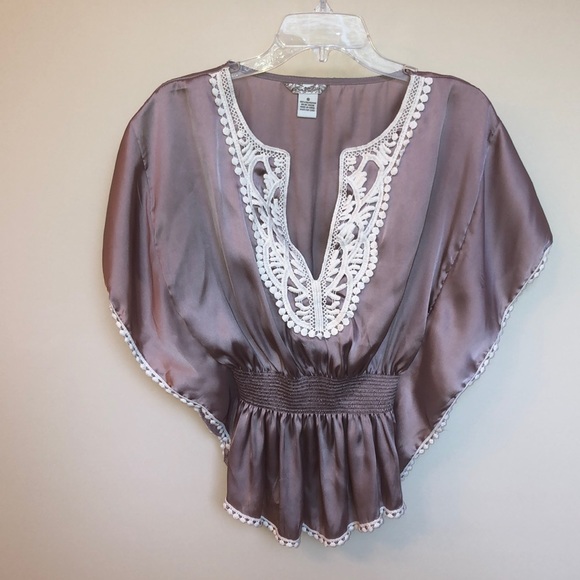 Top - Picture 1 of 2